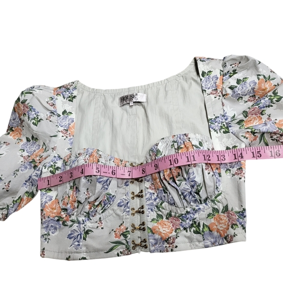 House of CB Tops Floral Print Puff Sleeve Top - Picture 9 of 16